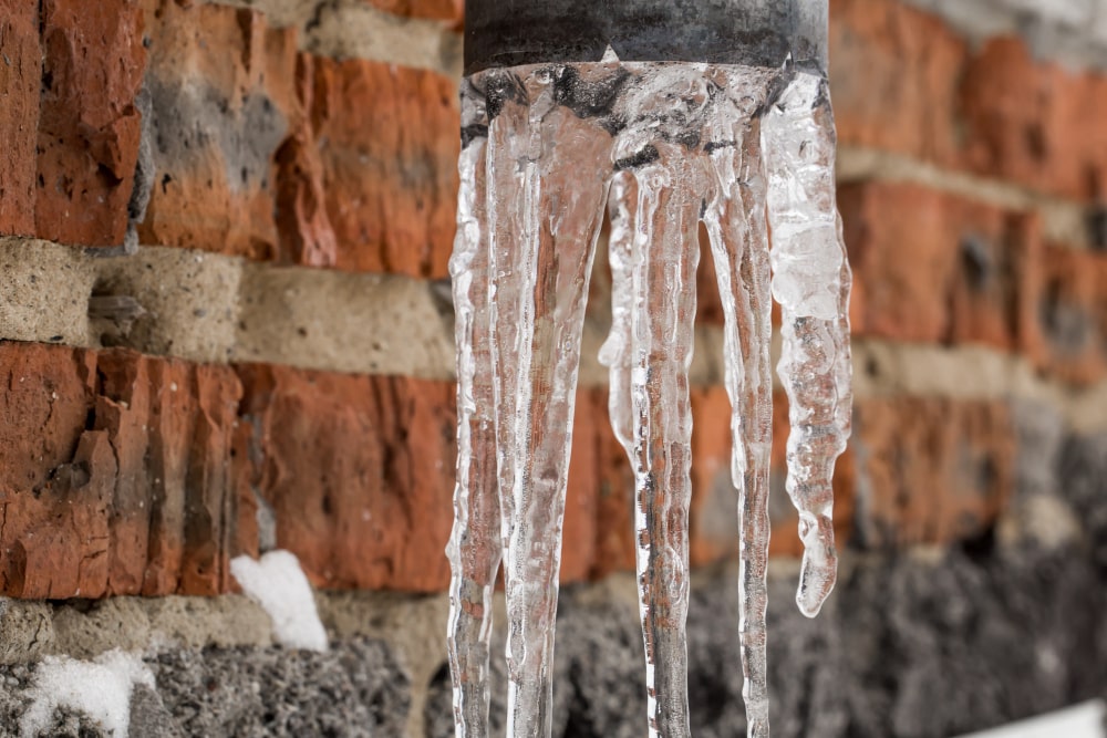 5  Tips to Prevent Investment Property Frozen Pipes This Winter